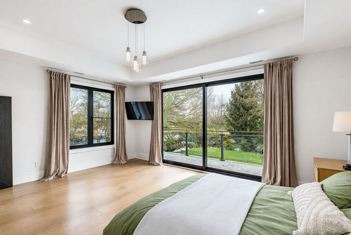 402 Niar Avenue Mississauga 402 Niar Avenue Mississauga