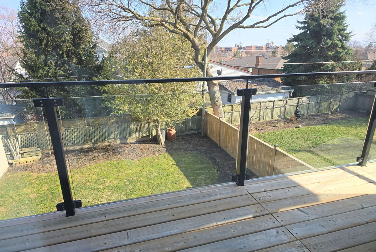 402 Niar Avenue Mississauga 402 Niar Avenue Mississauga