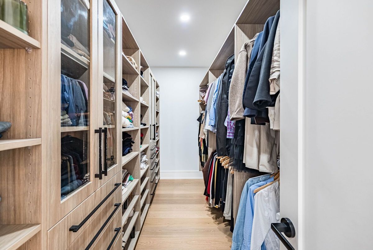 402 Niar Avenue Mississauga 402 Niar Avenue Mississauga