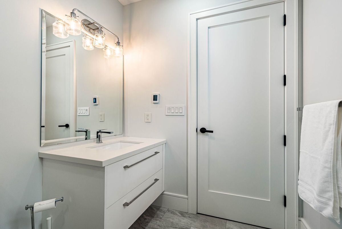 402 Niar Avenue Mississauga 402 Niar Avenue Mississauga