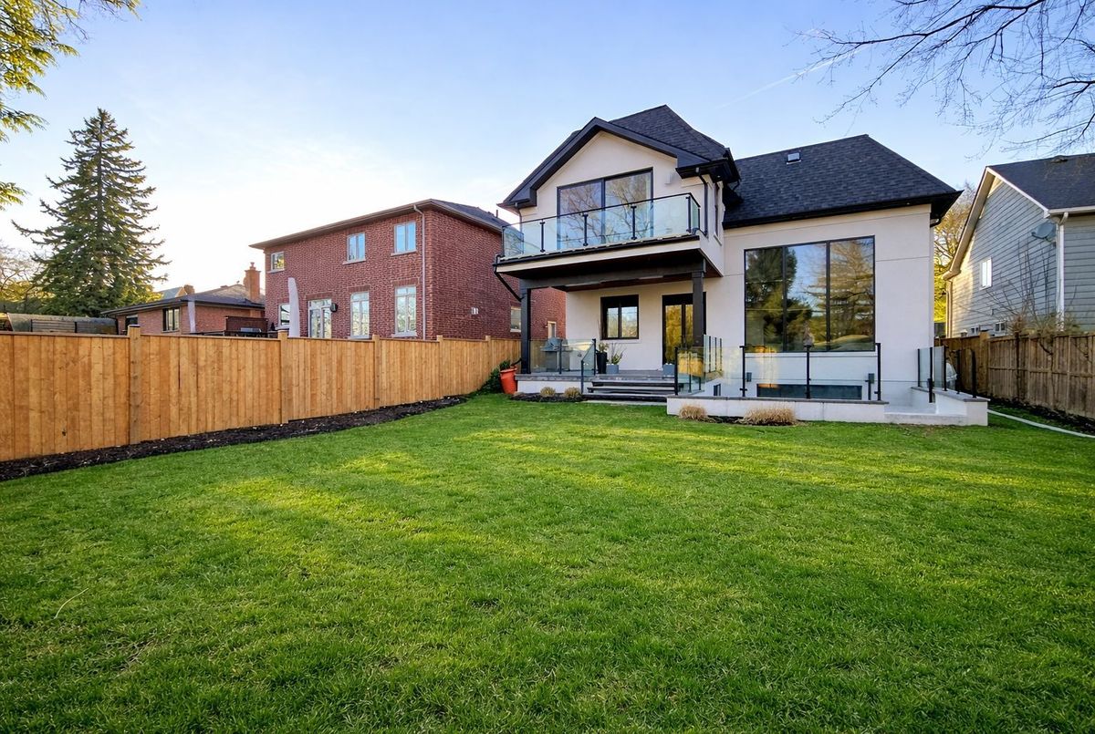 402 Niar Avenue Mississauga 402 Niar Avenue Mississauga