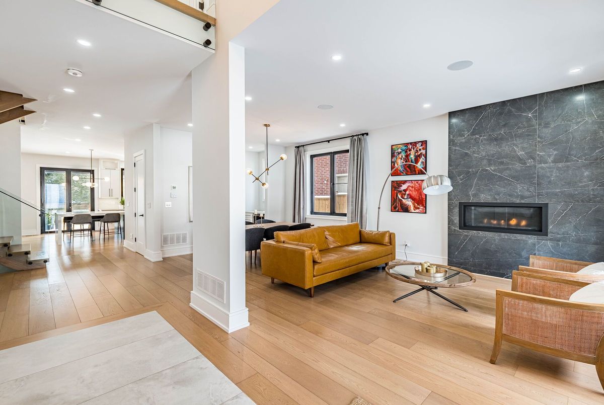 402 Niar Avenue Mississauga 402 Niar Avenue Mississauga