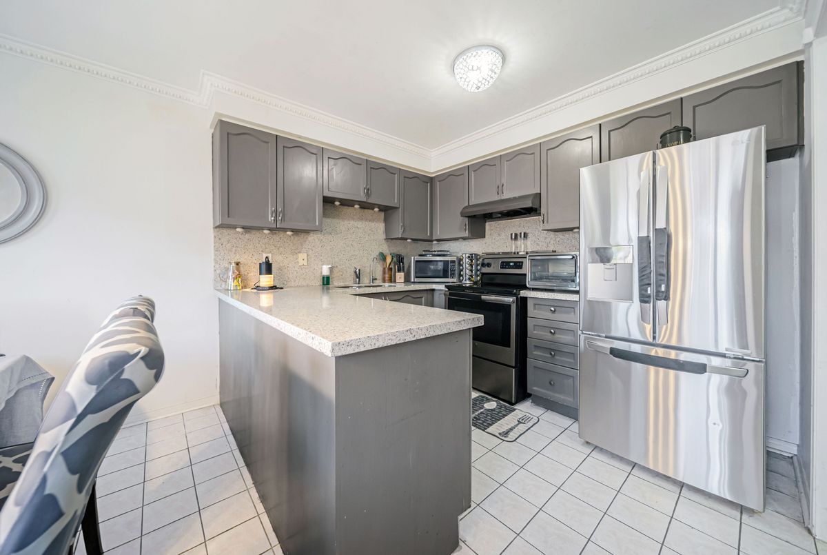 27 Suncrest Drive Brampton 27 Suncrest Drive Brampton