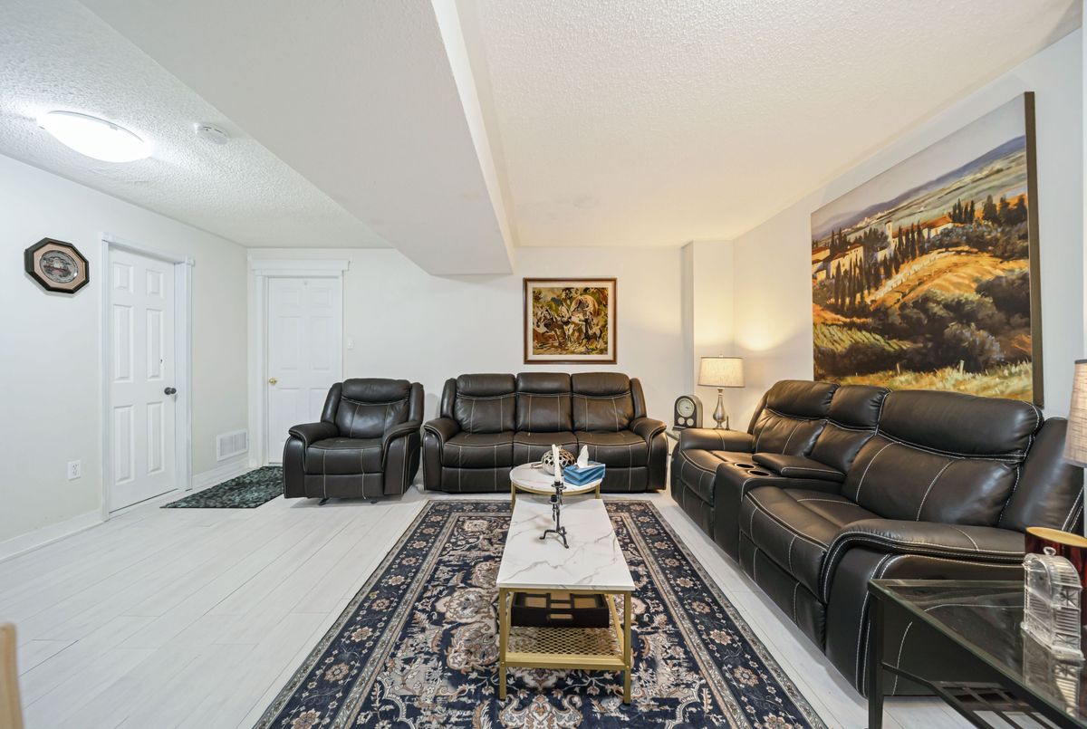 27 Suncrest Drive Brampton 27 Suncrest Drive Brampton