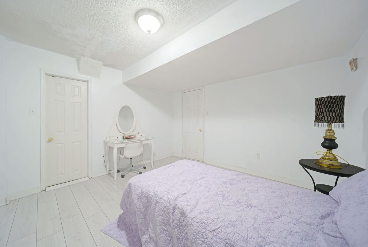 27 Suncrest Drive Brampton 27 Suncrest Drive Brampton