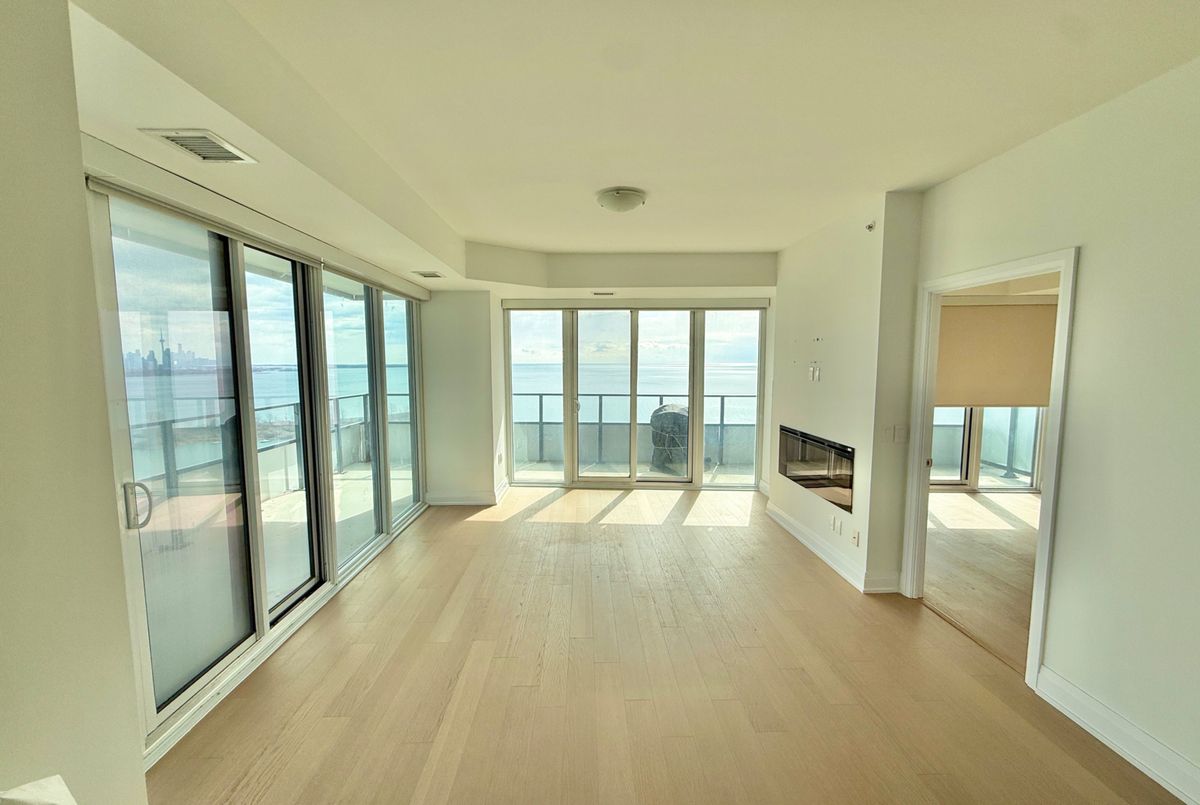 20 Shore Breeze Drive Toronto 20 Shore Breeze Drive Toronto