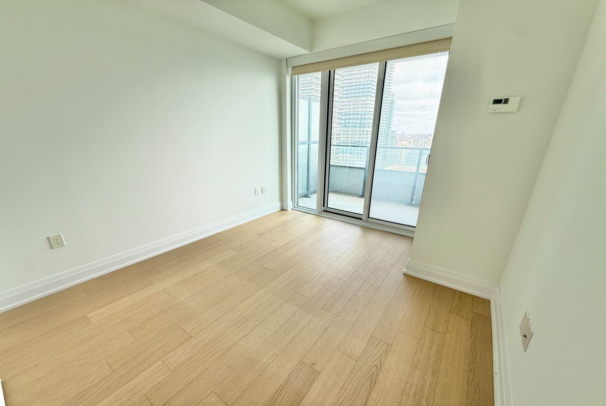 20 Shore Breeze Drive Toronto 20 Shore Breeze Drive Toronto