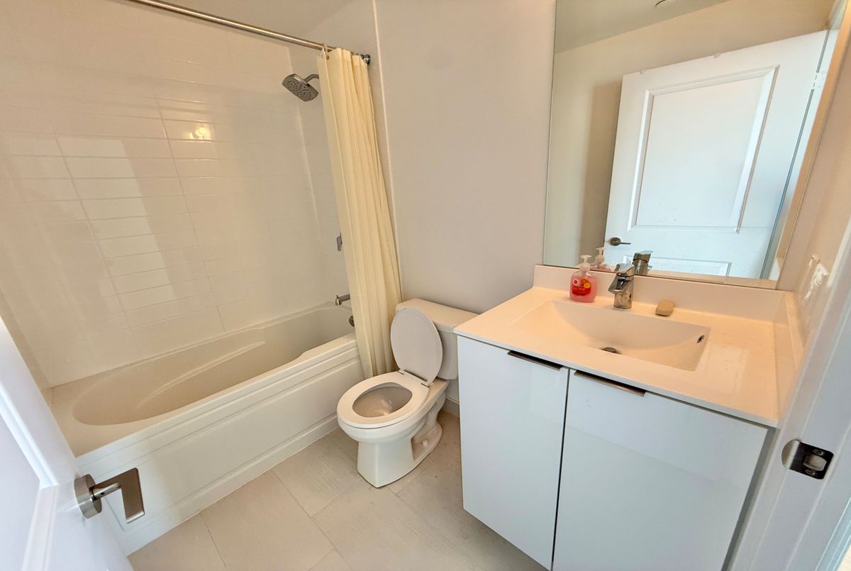 20 Shore Breeze Drive Toronto 20 Shore Breeze Drive Toronto