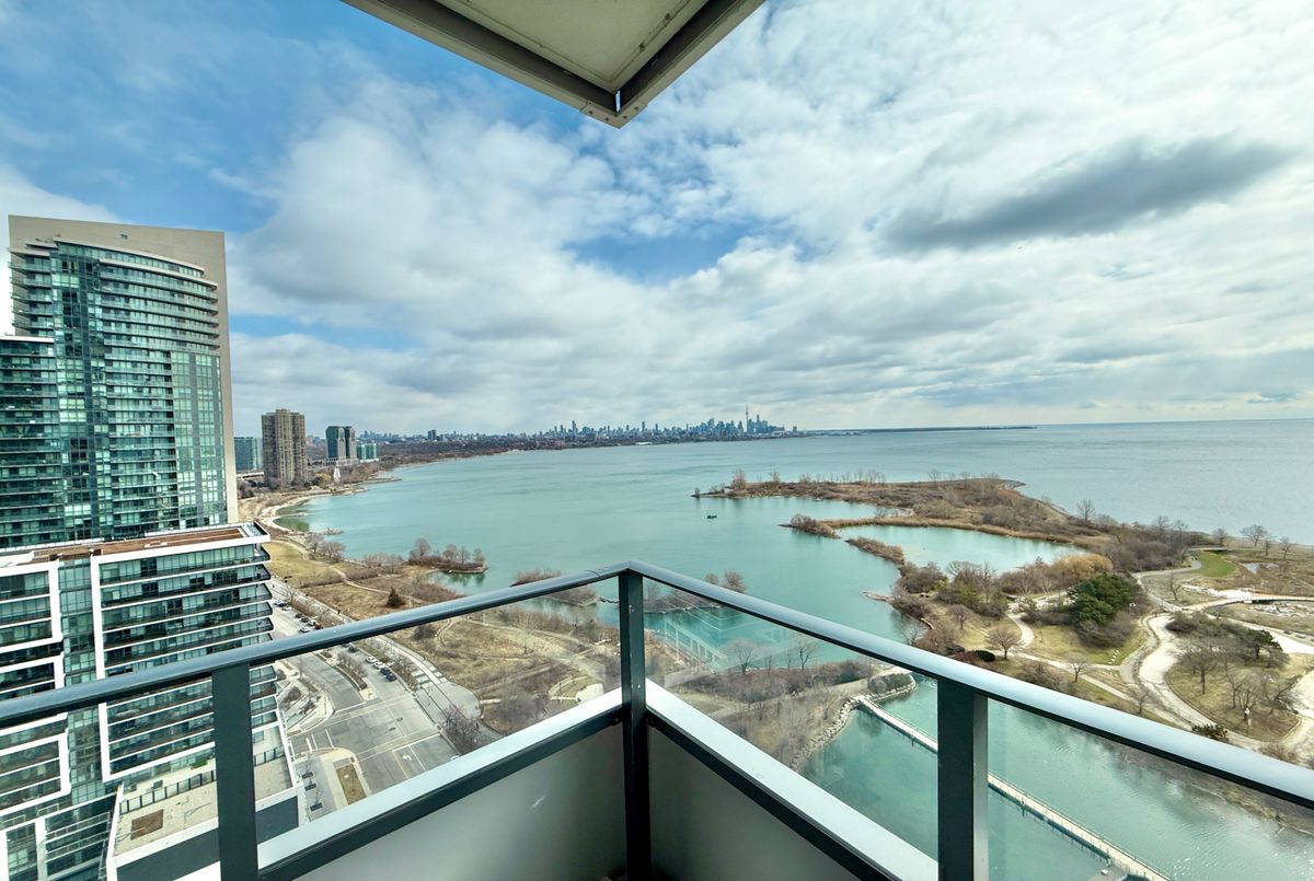 20 Shore Breeze Drive Toronto 20 Shore Breeze Drive Toronto