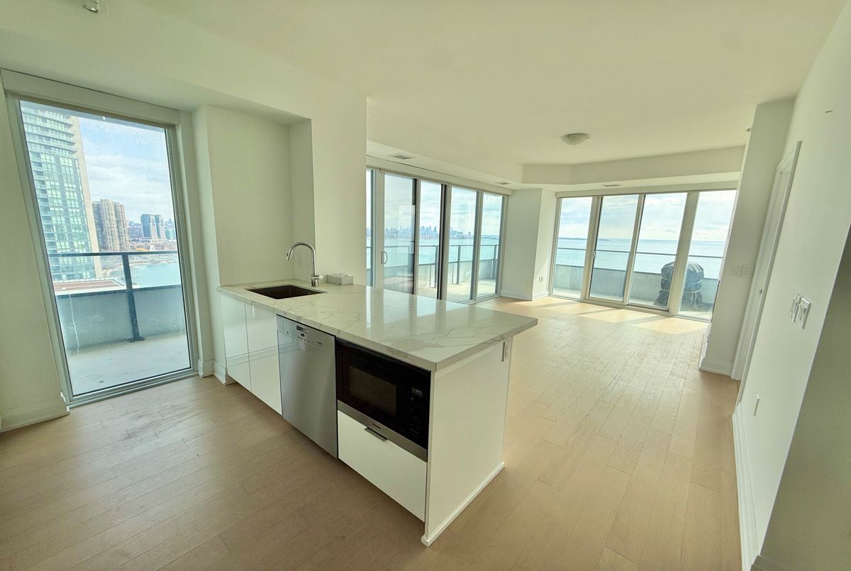 20 Shore Breeze Drive Toronto 20 Shore Breeze Drive Toronto