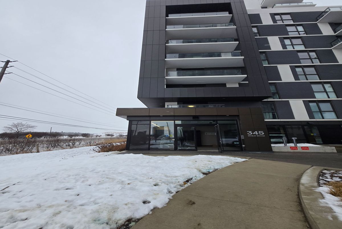 345 Wheat Boom Drive Oakville 345 Wheat Boom Drive Oakville