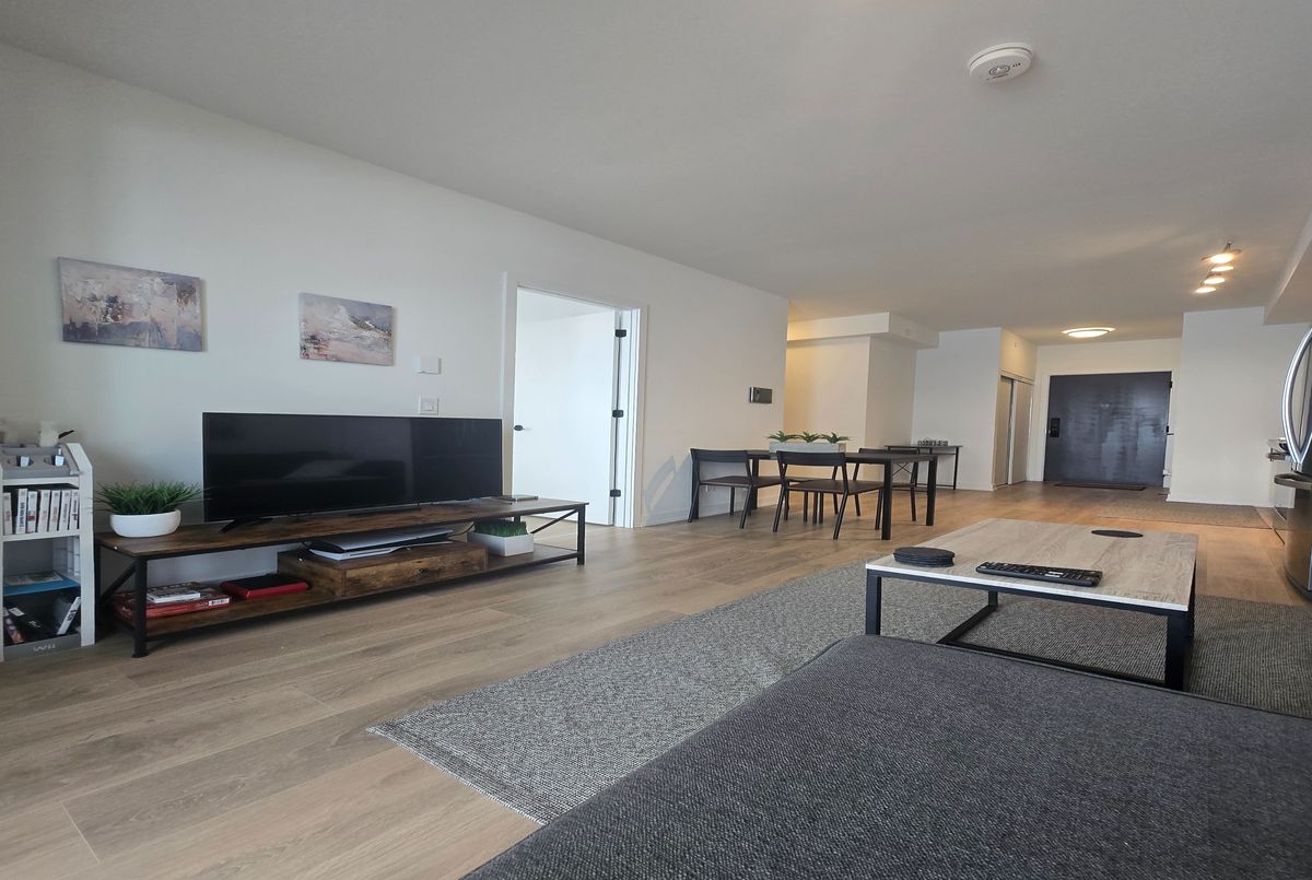 345 Wheat Boom Drive Oakville 345 Wheat Boom Drive Oakville