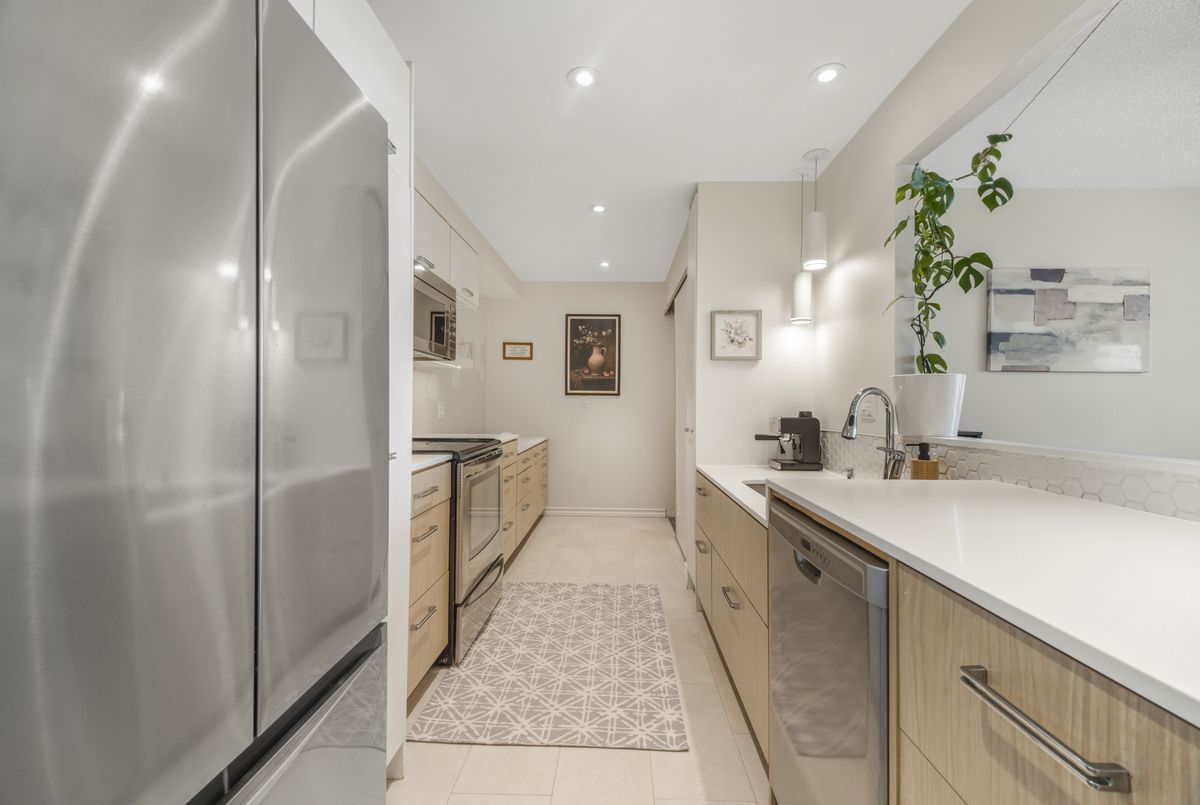 22 Southport Street Toronto 22 Southport Street Toronto