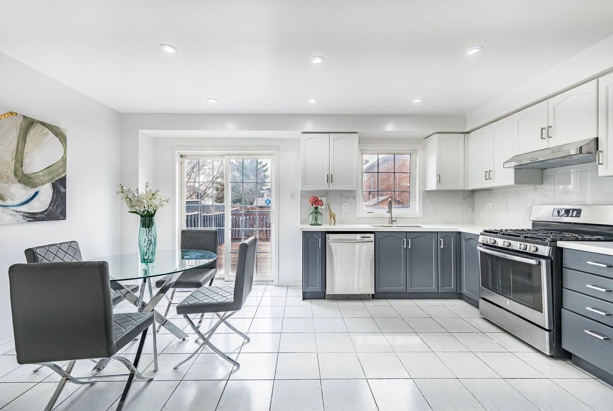 36 Native Landing Brampton 36 Native Landing Brampton