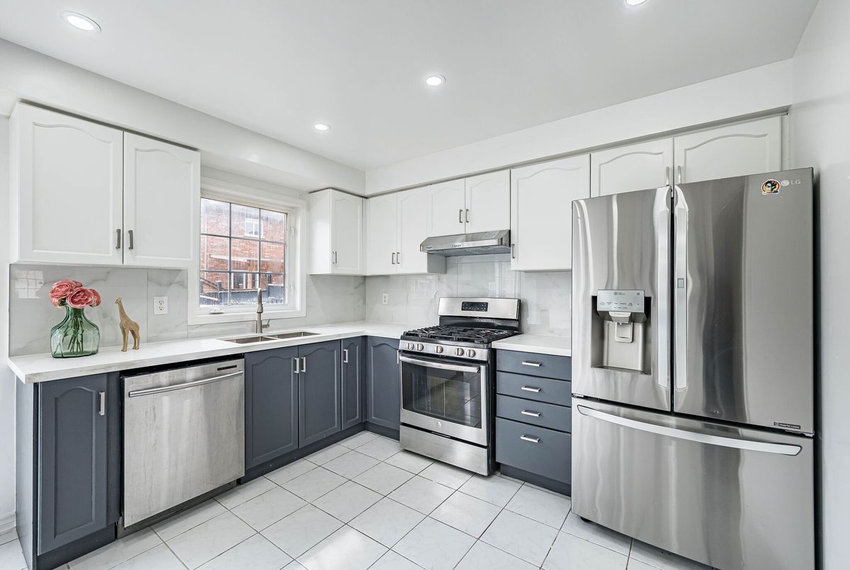 36 Native Landing Brampton 36 Native Landing Brampton