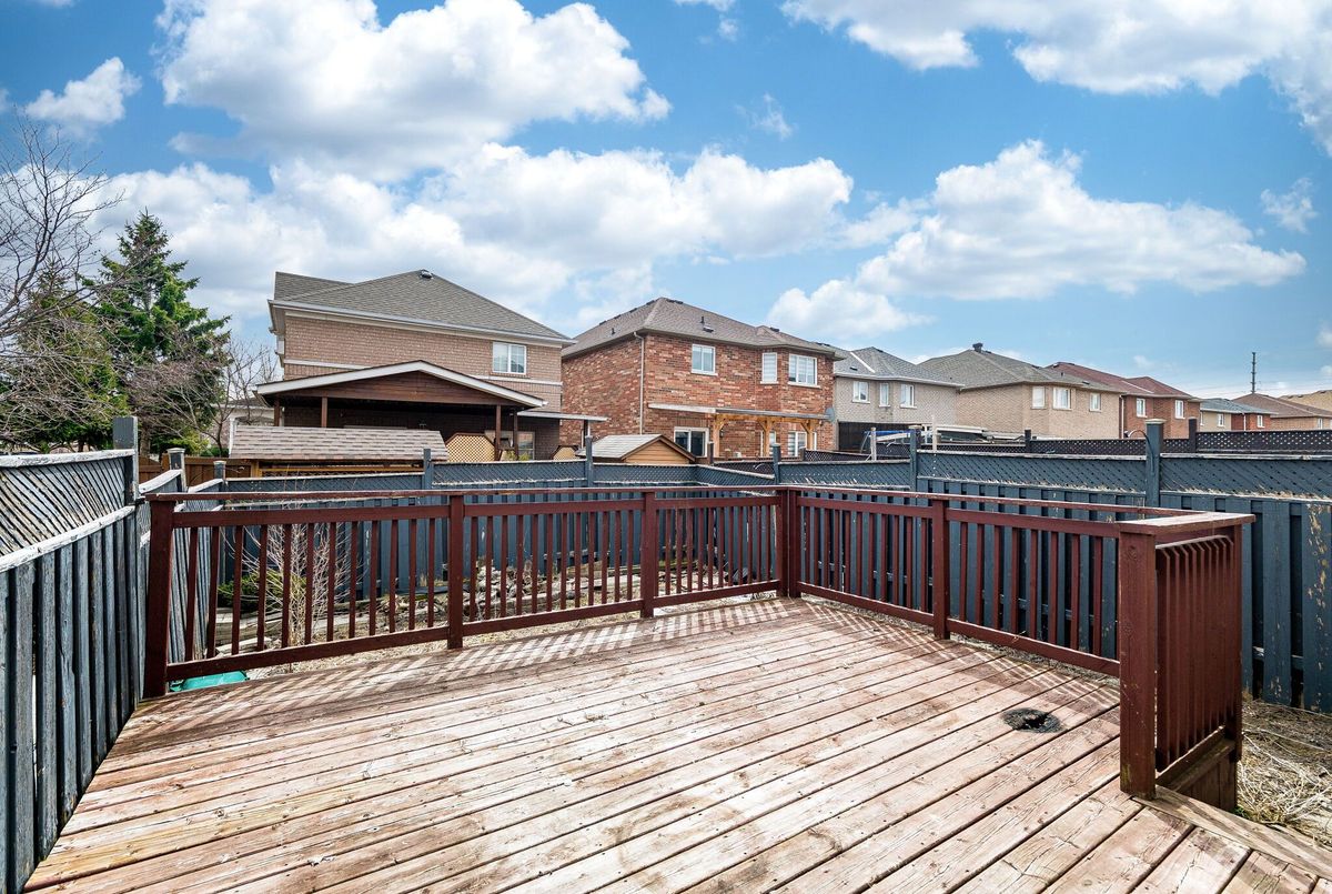 36 Native Landing Brampton 36 Native Landing Brampton