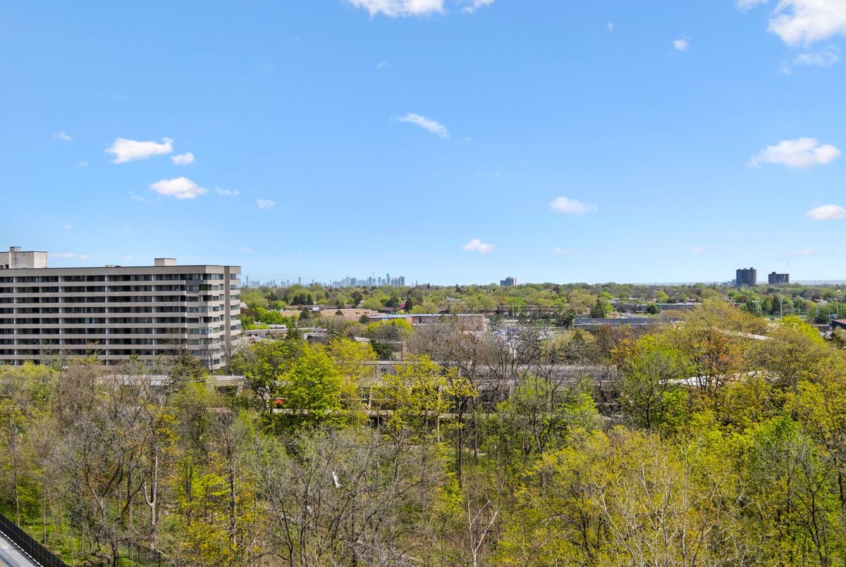 200 Burnhamthorpe Road E Mississauga 200 Burnhamthorpe Road E Mississauga