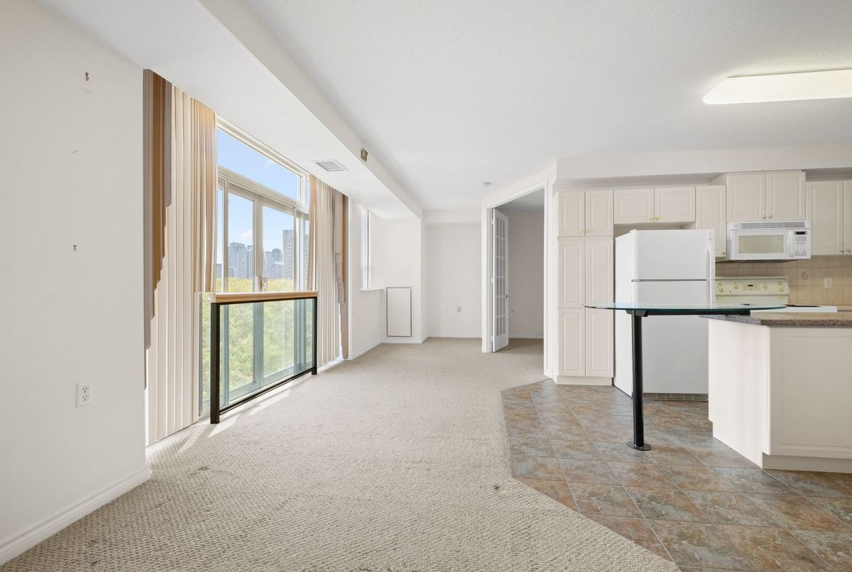 200 Burnhamthorpe Road E Mississauga 200 Burnhamthorpe Road E Mississauga