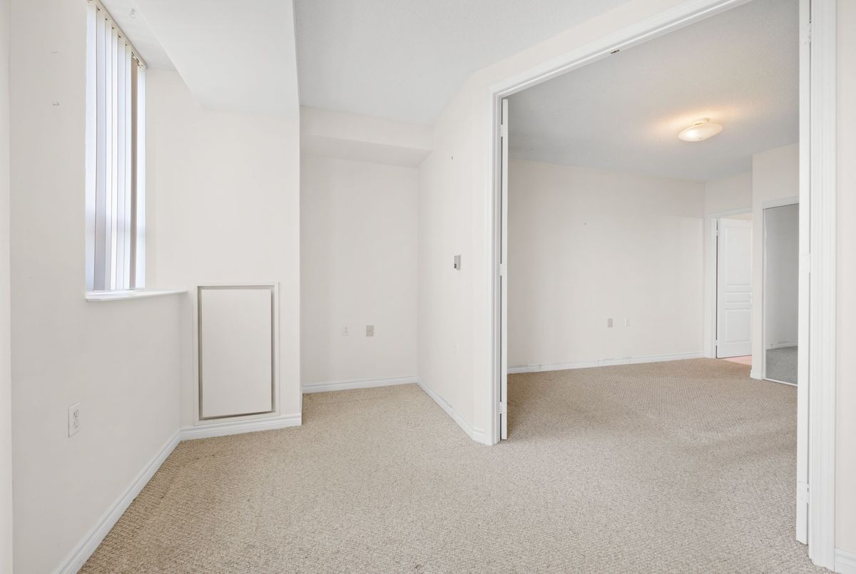 200 Burnhamthorpe Road E Mississauga 200 Burnhamthorpe Road E Mississauga