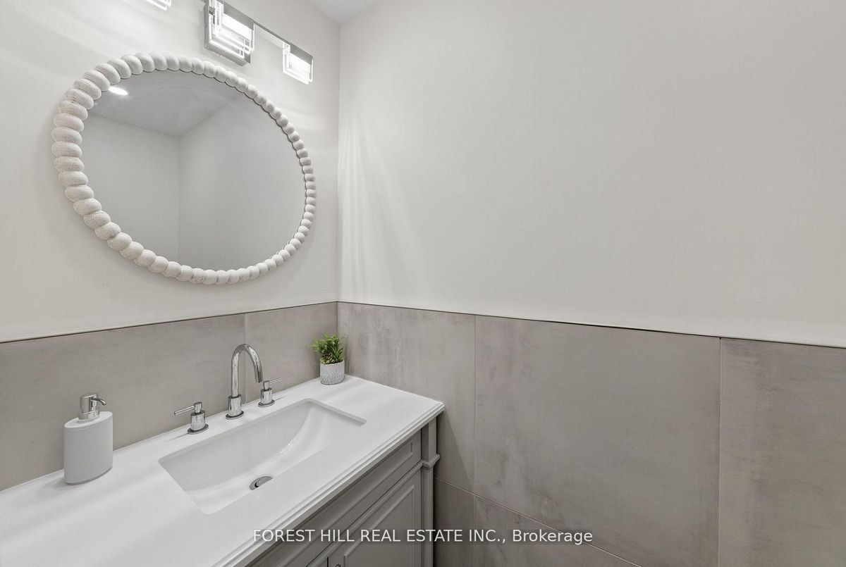 37 Cherry Post Crescent Toronto 37 Cherry Post Crescent Toronto