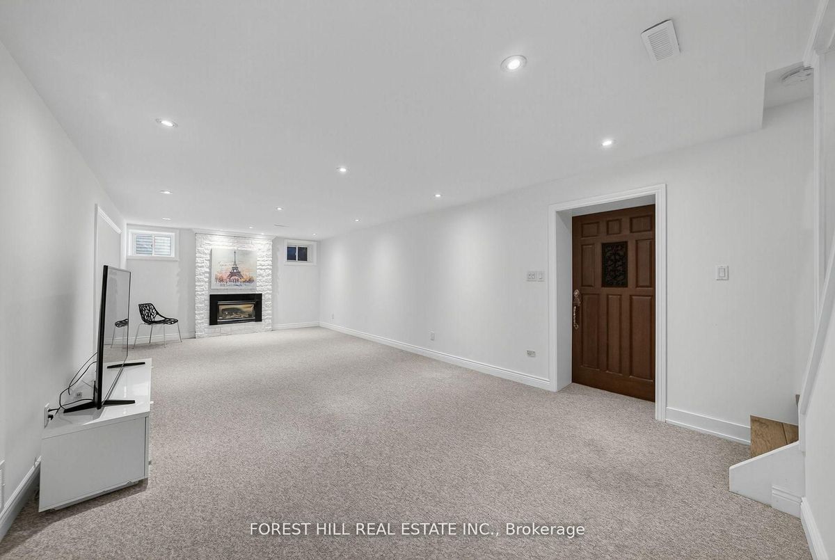 37 Cherry Post Crescent Toronto 37 Cherry Post Crescent Toronto