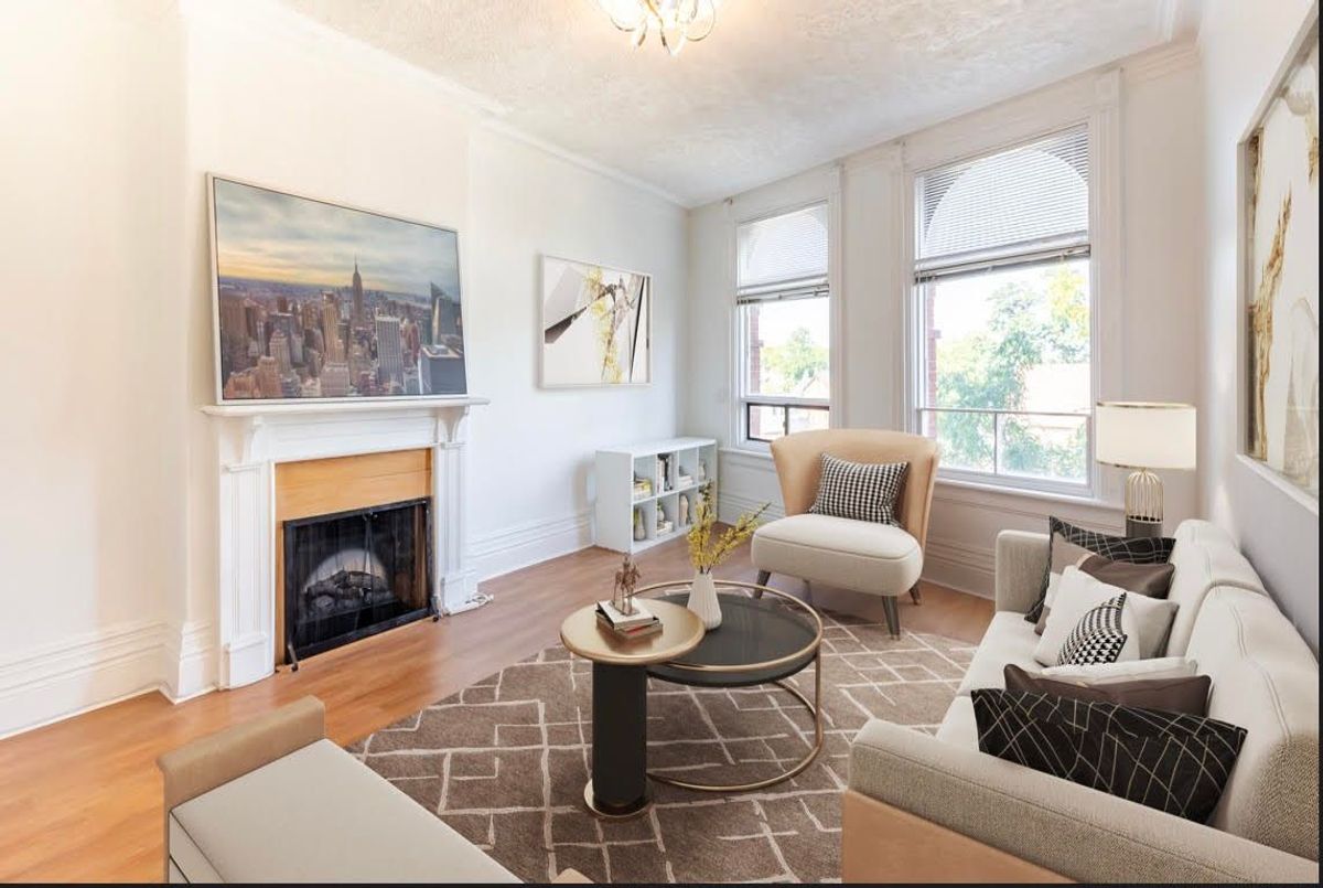 2963 Dundas Street W Toronto 2963 Dundas Street W Toronto