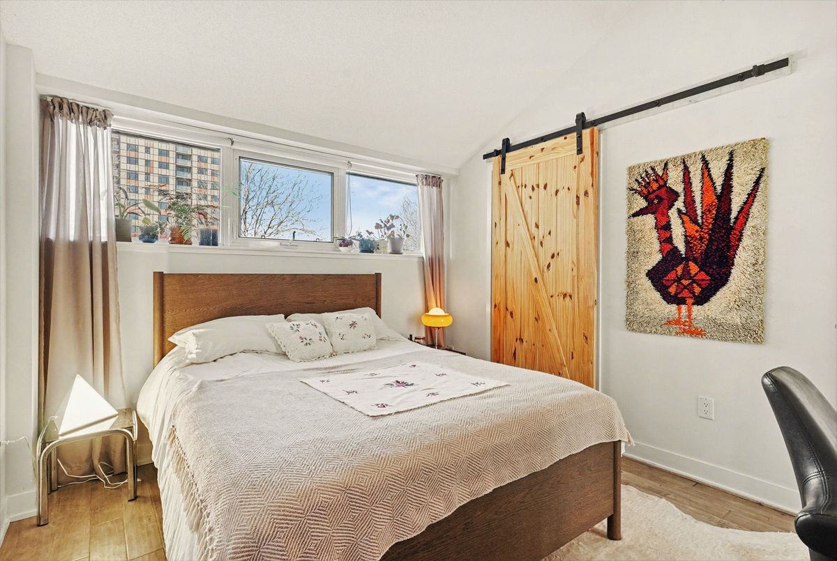 1410 Dupont Street Toronto 1410 Dupont Street Toronto