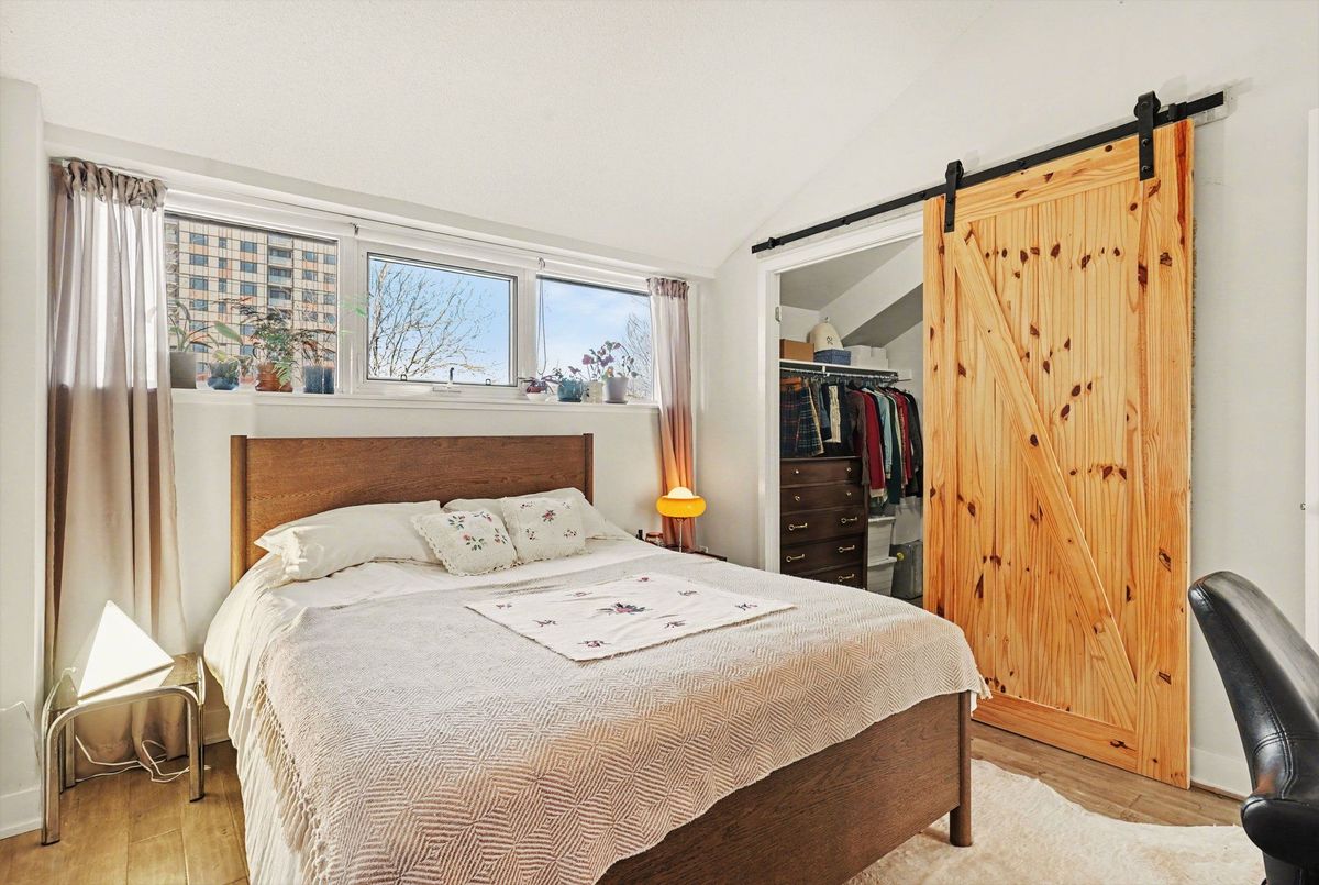 1410 Dupont Street Toronto 1410 Dupont Street Toronto