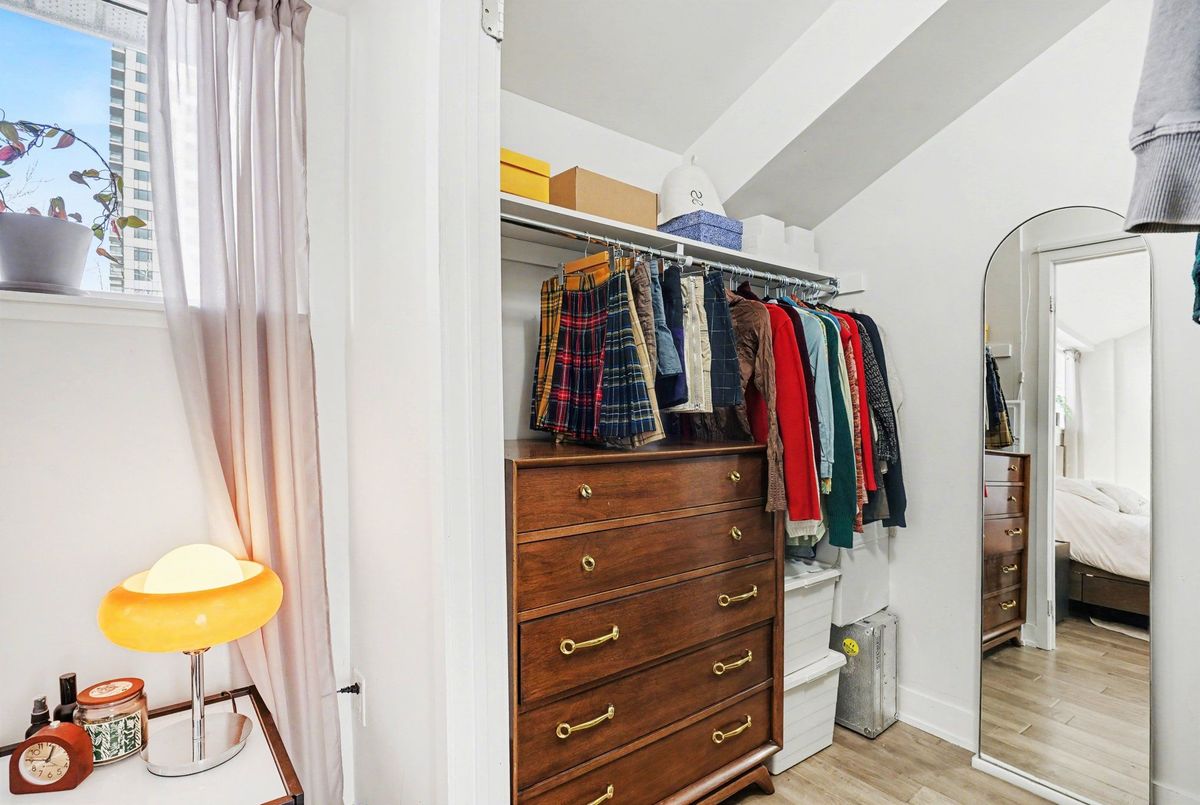 1410 Dupont Street Toronto 1410 Dupont Street Toronto
