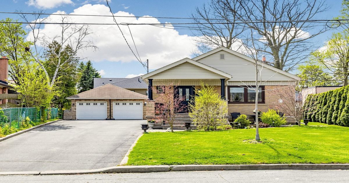 10 Woolton Crescent Toronto