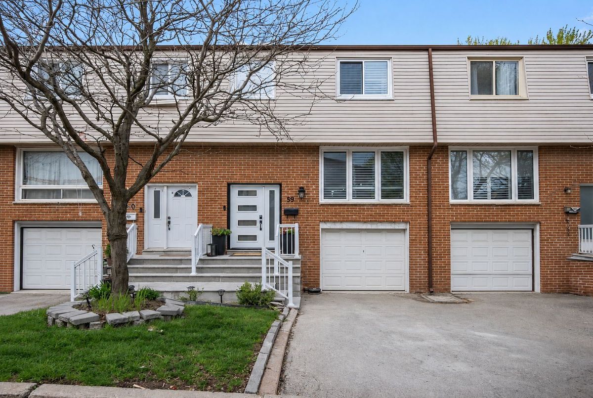 3525 Brandon Gate Mississauga 3525 Brandon Gate Mississauga