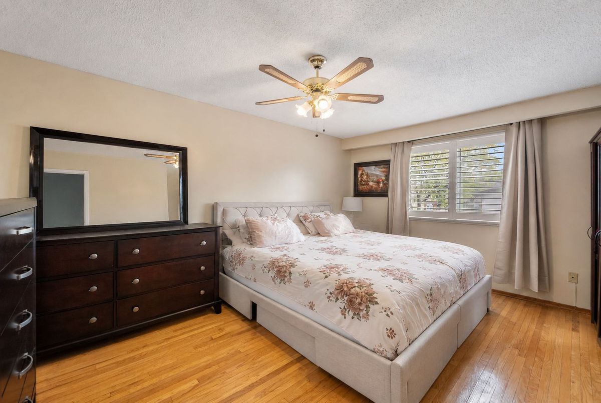 3525 Brandon Gate Mississauga 3525 Brandon Gate Mississauga