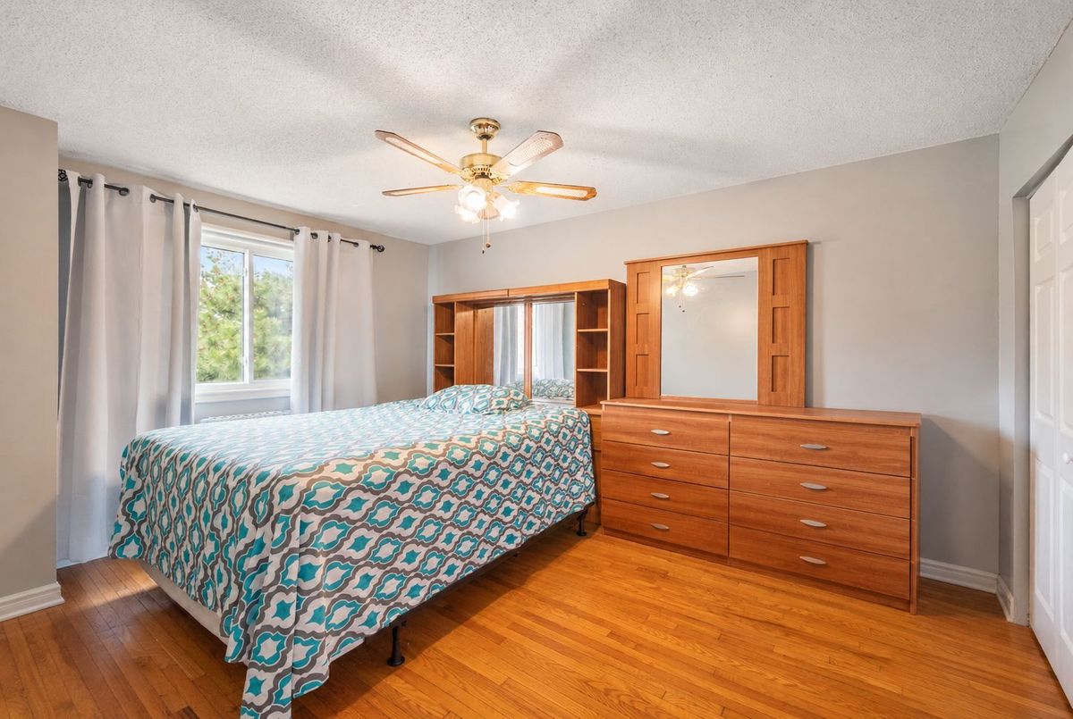 3525 Brandon Gate Mississauga 3525 Brandon Gate Mississauga