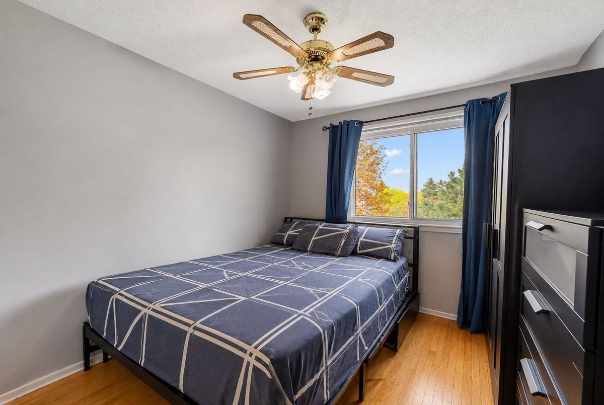 3525 Brandon Gate Mississauga 3525 Brandon Gate Mississauga