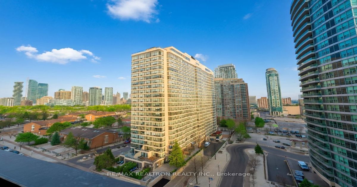 30 Elm Drive W Mississauga