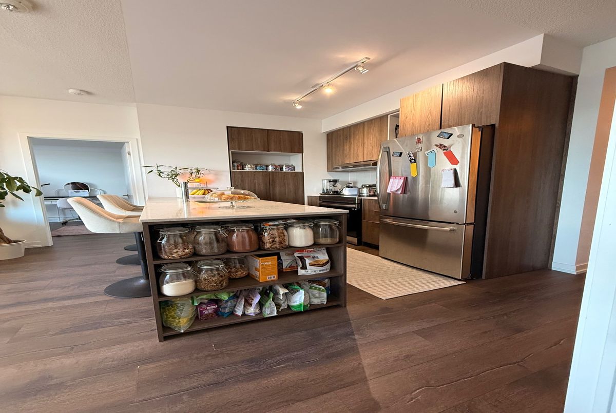 2520 Eglinton Ave Avenue W Mississauga 2520 Eglinton Ave Avenue W Mississauga