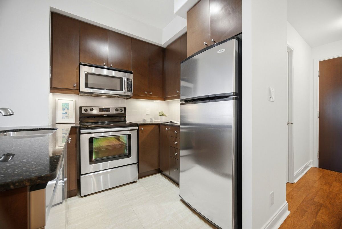 50 Absolute Avenue Mississauga 50 Absolute Avenue Mississauga