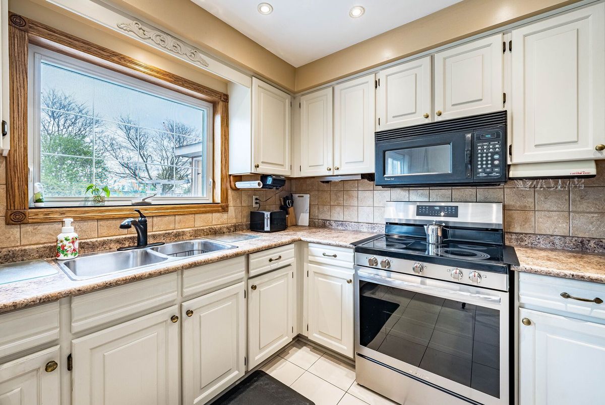 19 Mossbank Drive Brampton 19 Mossbank Drive Brampton