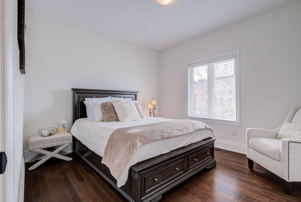1842 Pagehurst Avenue Mississauga 1842 Pagehurst Avenue Mississauga