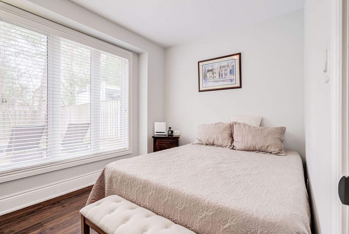 1842 Pagehurst Avenue Mississauga 1842 Pagehurst Avenue Mississauga