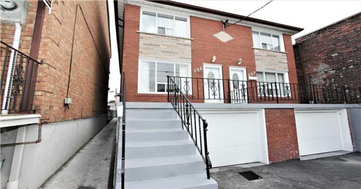 125 Lappin Ave Toronto
