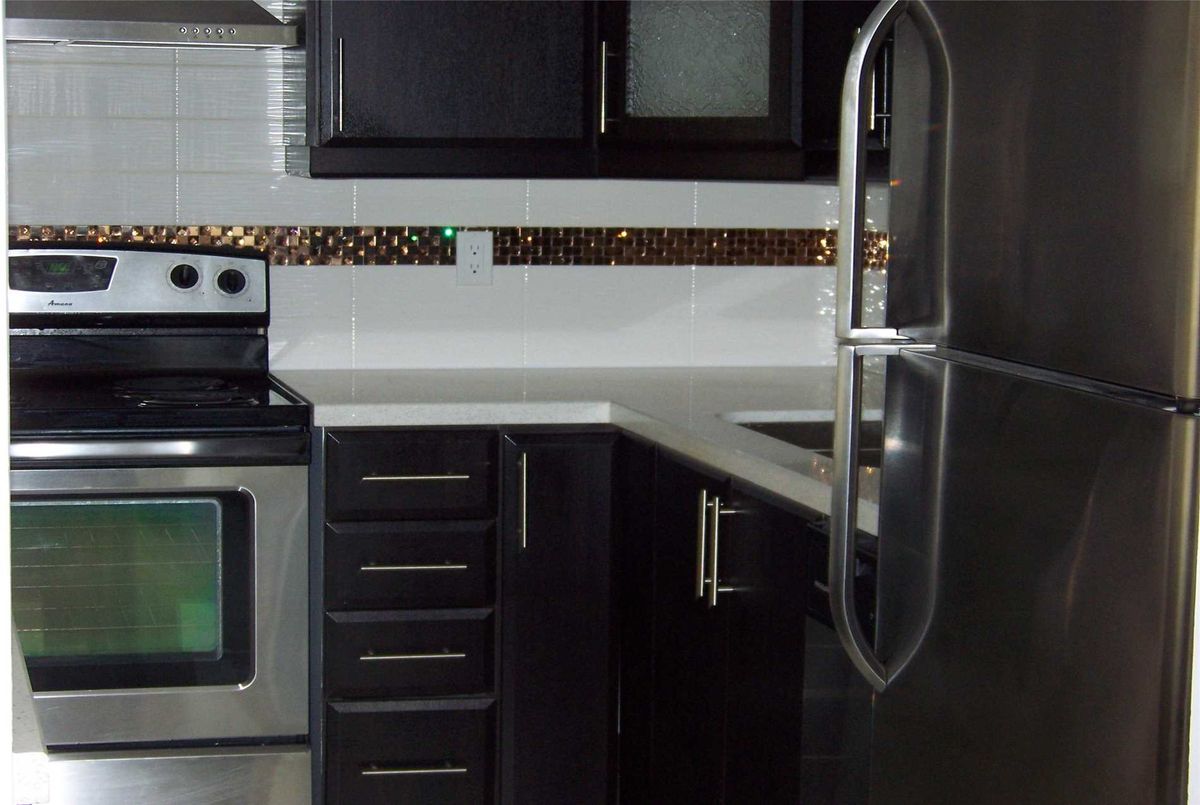 145 Hillcrest Ave Mississauga 145 Hillcrest Ave Mississauga