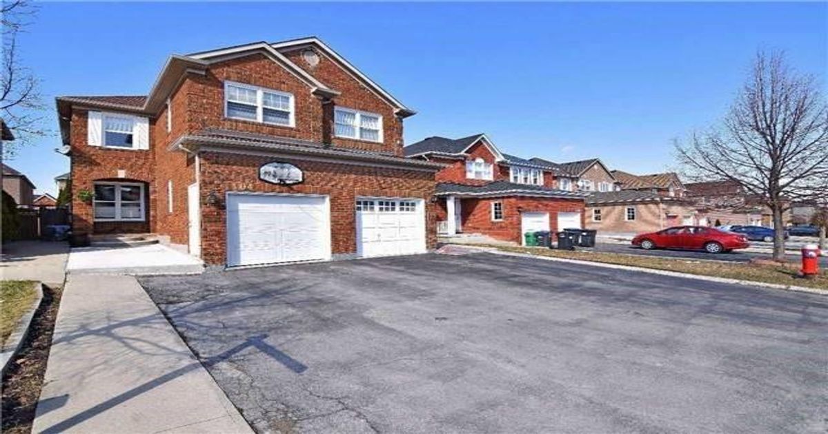 104 Oatfield Rd Brampton