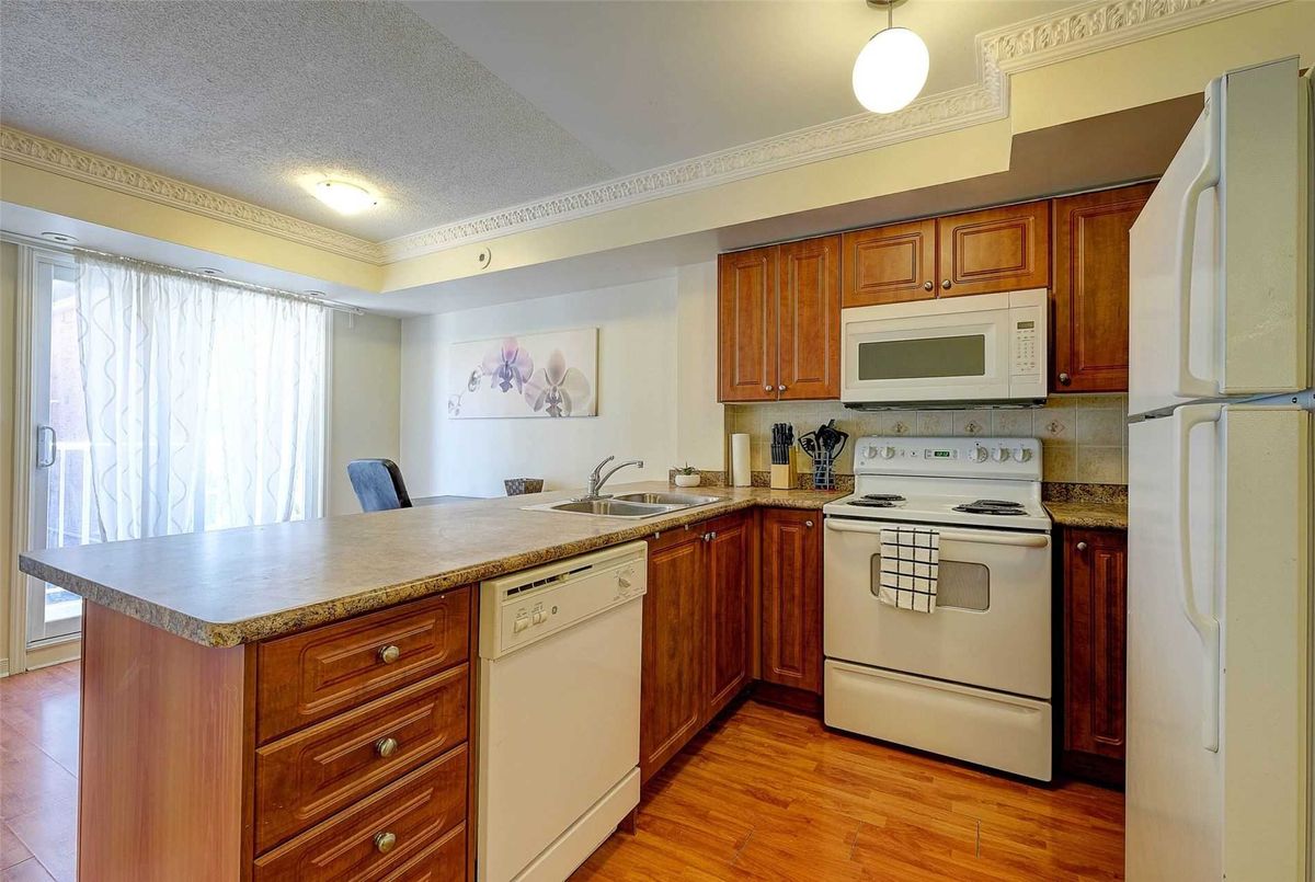 37 Four Winds Dr Toronto 37 Four Winds Dr Toronto