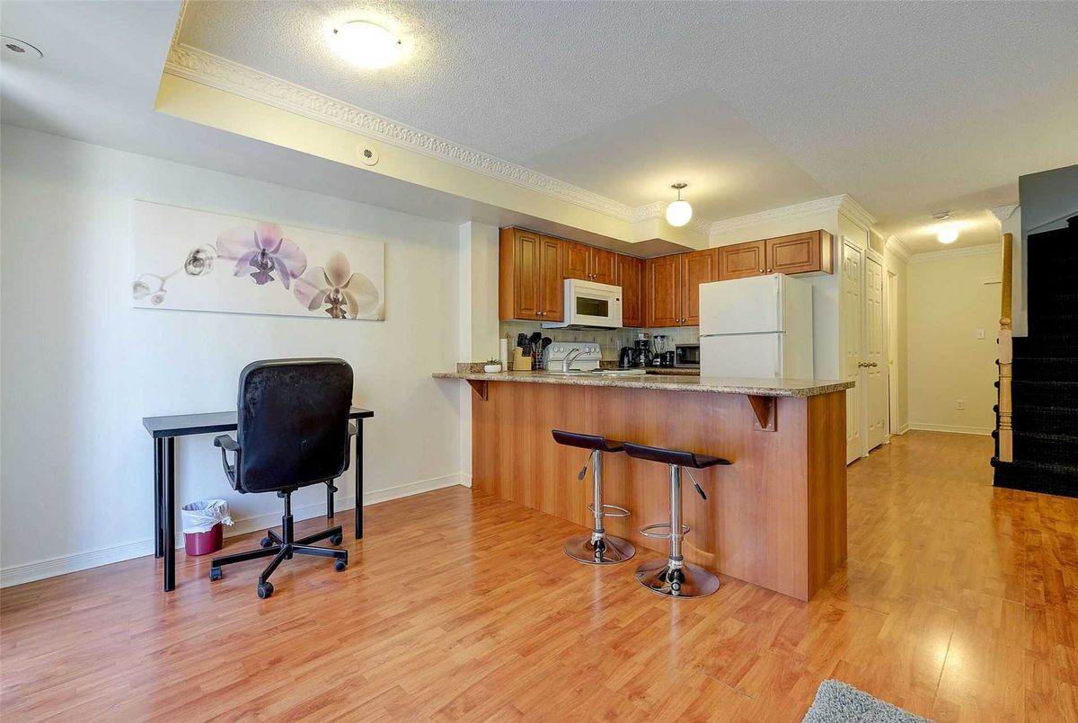 37 Four Winds Dr Toronto 37 Four Winds Dr Toronto