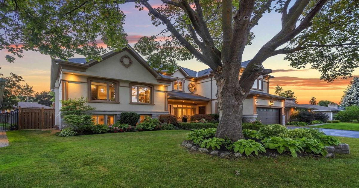 6 Tettenhall Rd Toronto