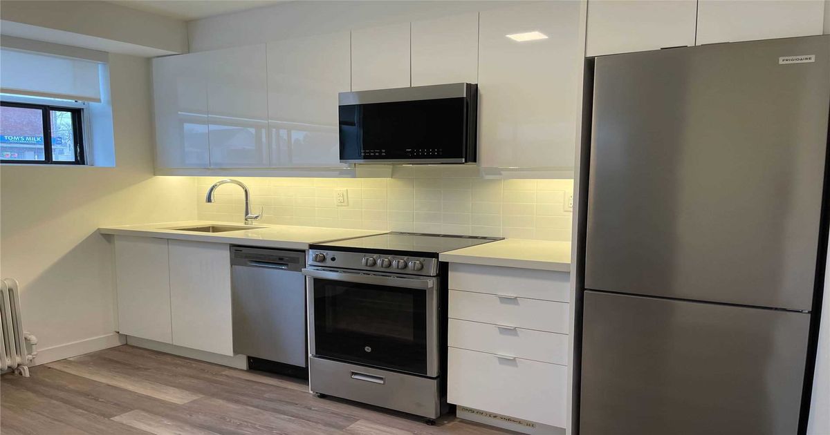 272 Birmingham St Toronto