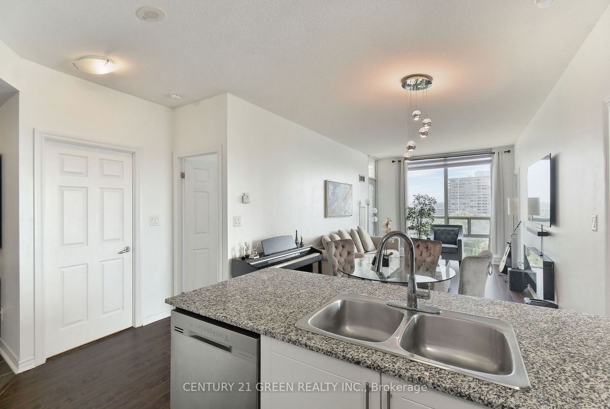 3504 Hurontario St Mississauga 3504 Hurontario St Mississauga