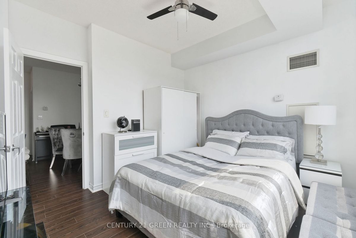 3504 Hurontario St Mississauga 3504 Hurontario St Mississauga