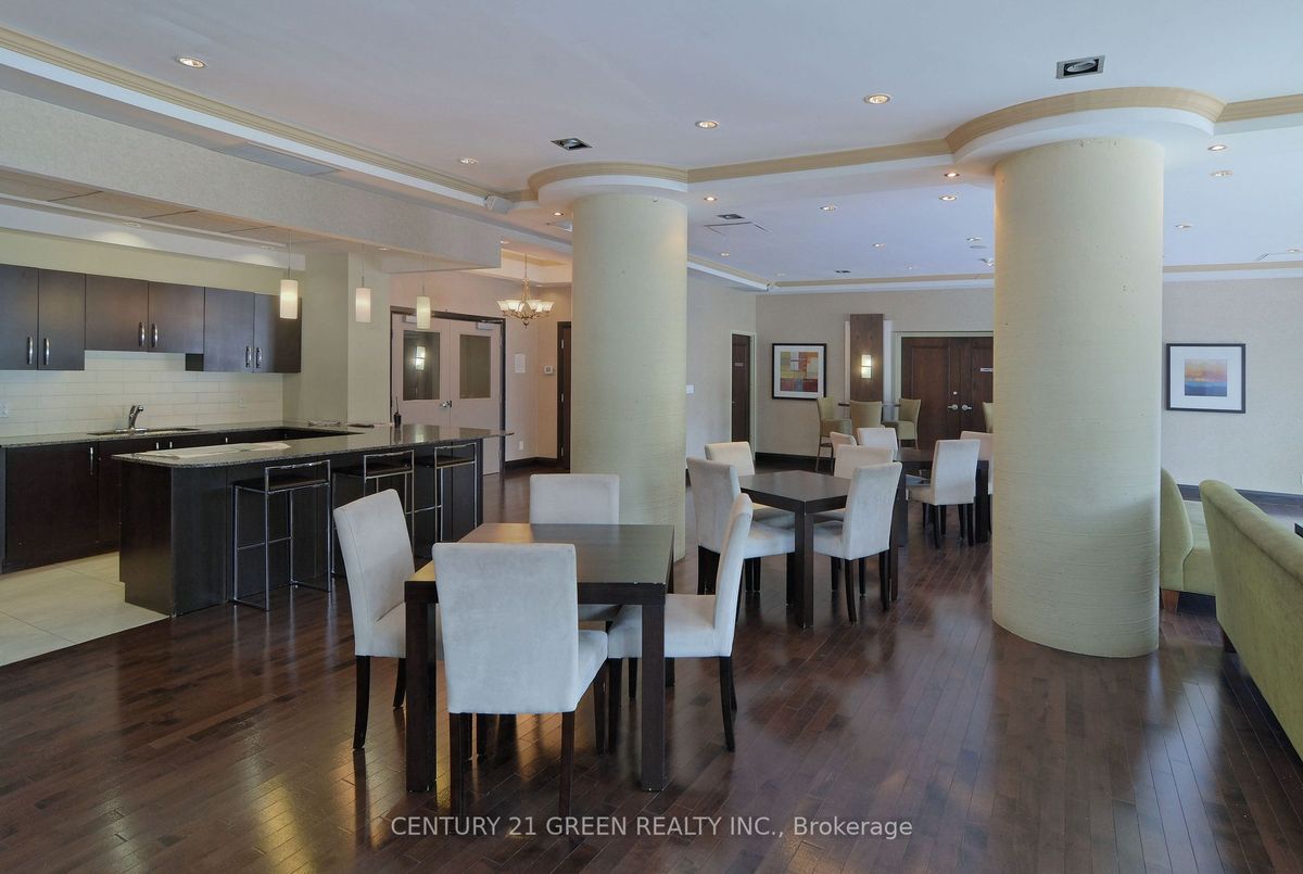 3504 Hurontario St Mississauga 3504 Hurontario St Mississauga